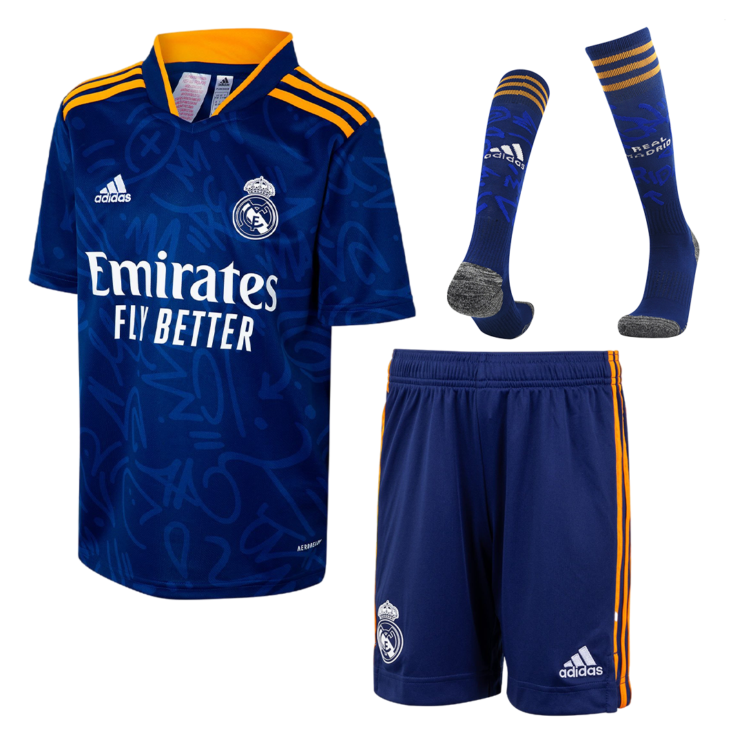 Real Madrid Soccer Jersey Goalkeeper Long Sleeve Black Kit (Jersey+Short)  Replica 2021/22