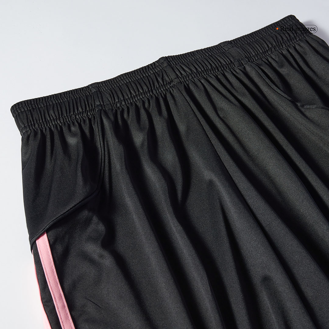 Juventus Home Soccer Shorts 2025/26 - Soccerdeal