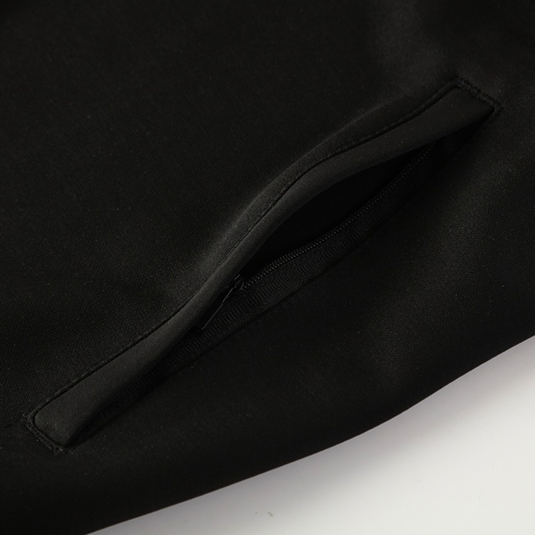 Manchester United Training Jacket 2025/26 - Soccerdeal