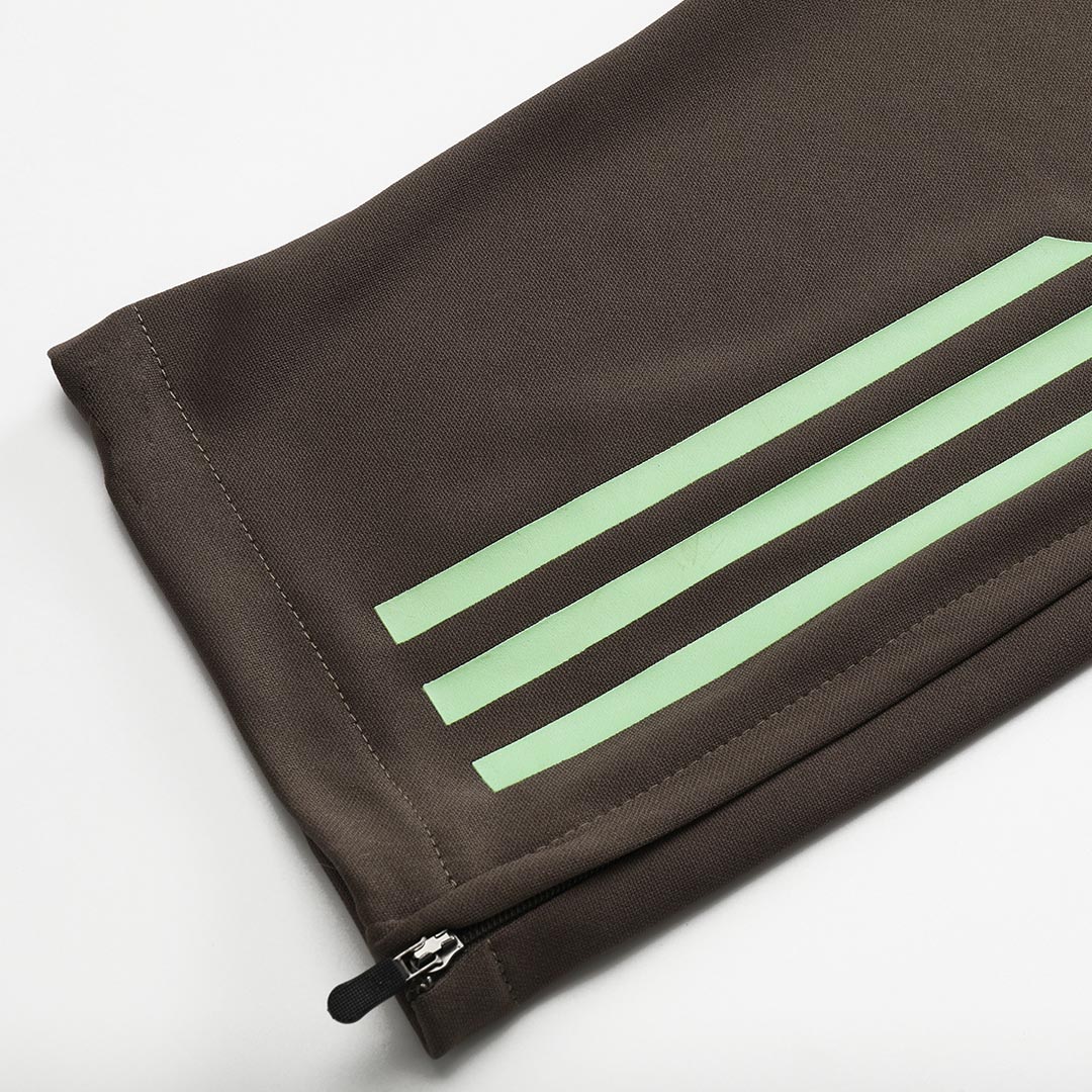 Real Madrid Zipper Sweatshirt Kit(Top+Pants) 2025/26 - Soccerdeal