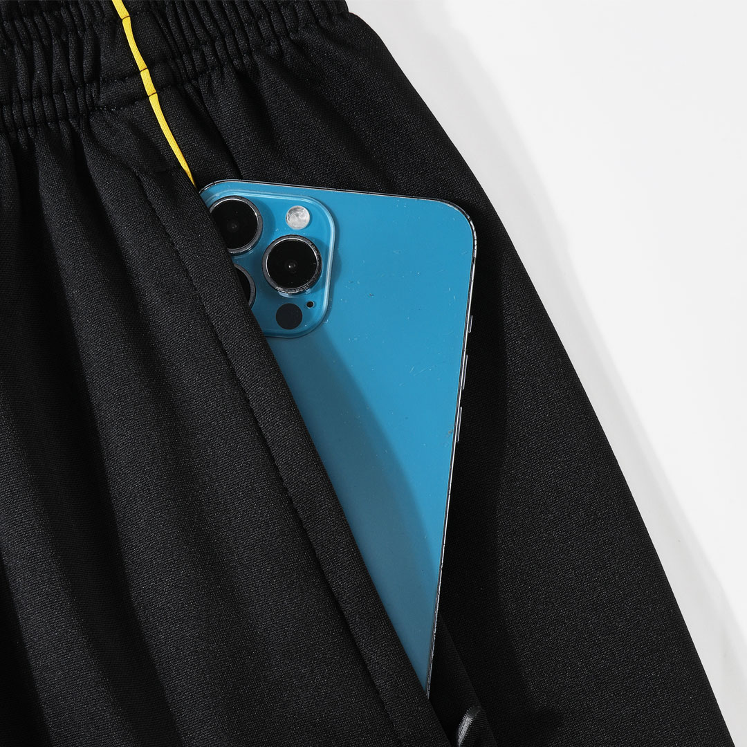 Real Madrid Zipper Sweatshirt Kit(Top+Pants) 2025/26 - Soccerdeal