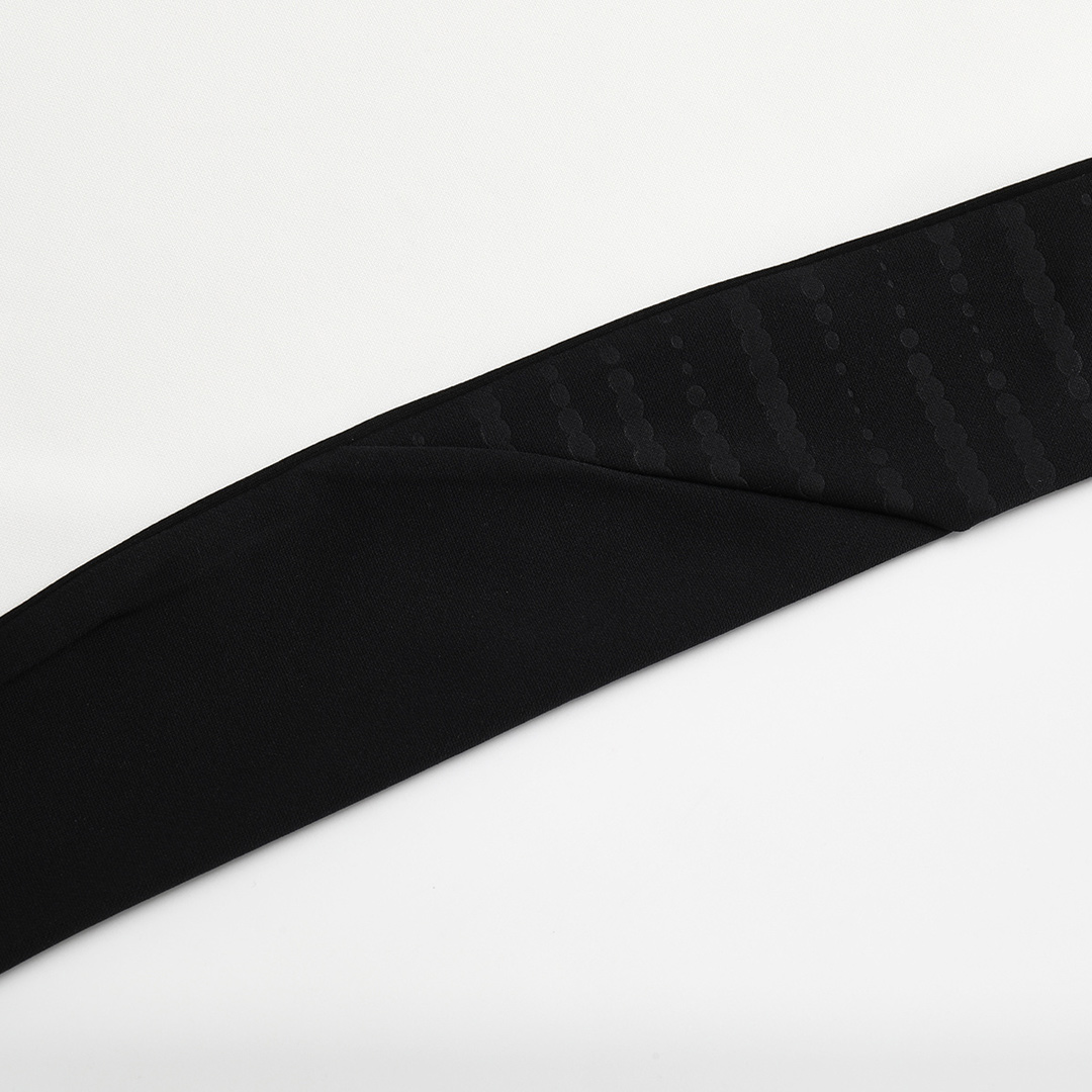 Kid's Liverpool Zipper Sweatshirt Kit(Top+Pants) 2025/26 - Soccerdeal