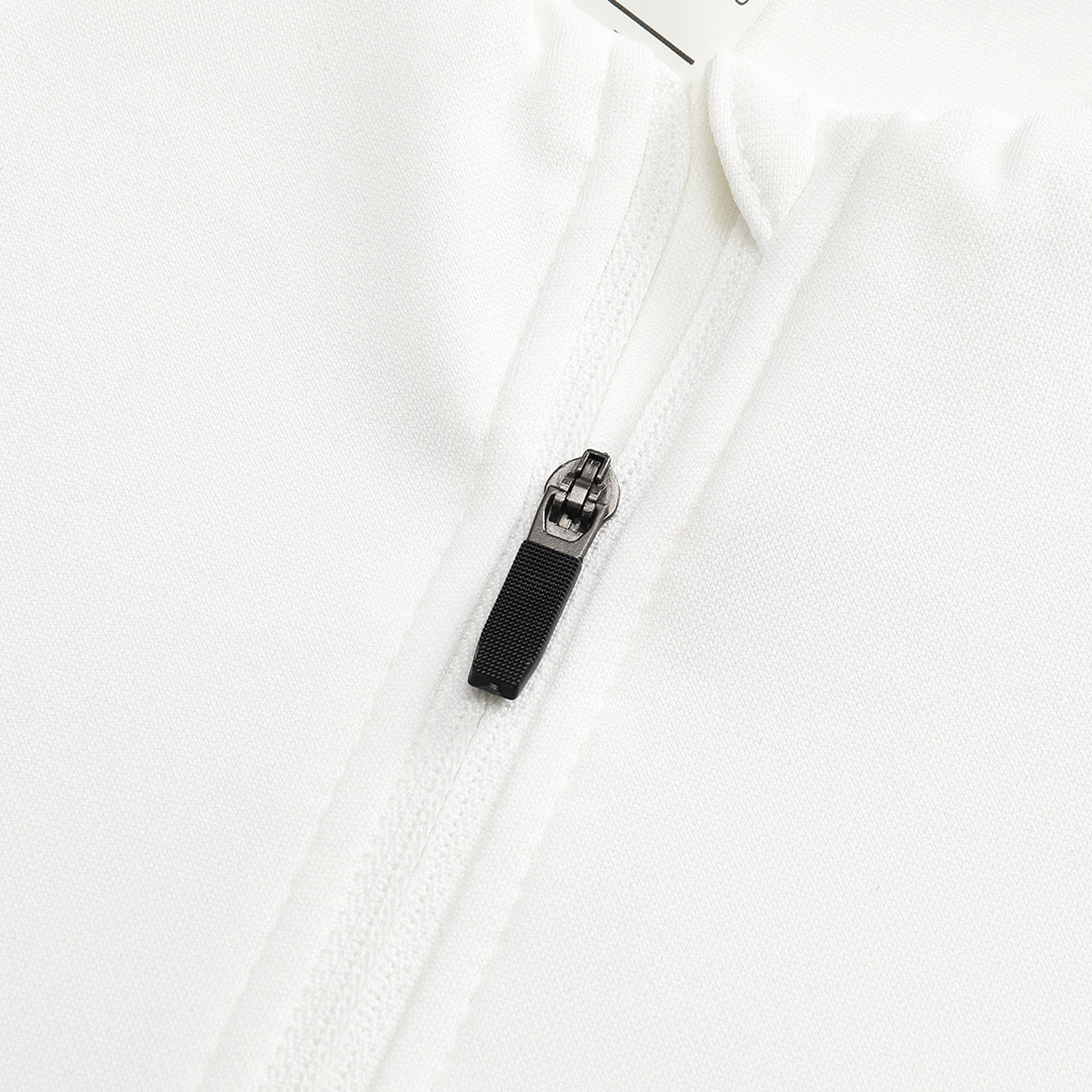 Liverpool Zipper Sweatshirt Kit(Top+Pants) 2025/26 - Soccerdeal