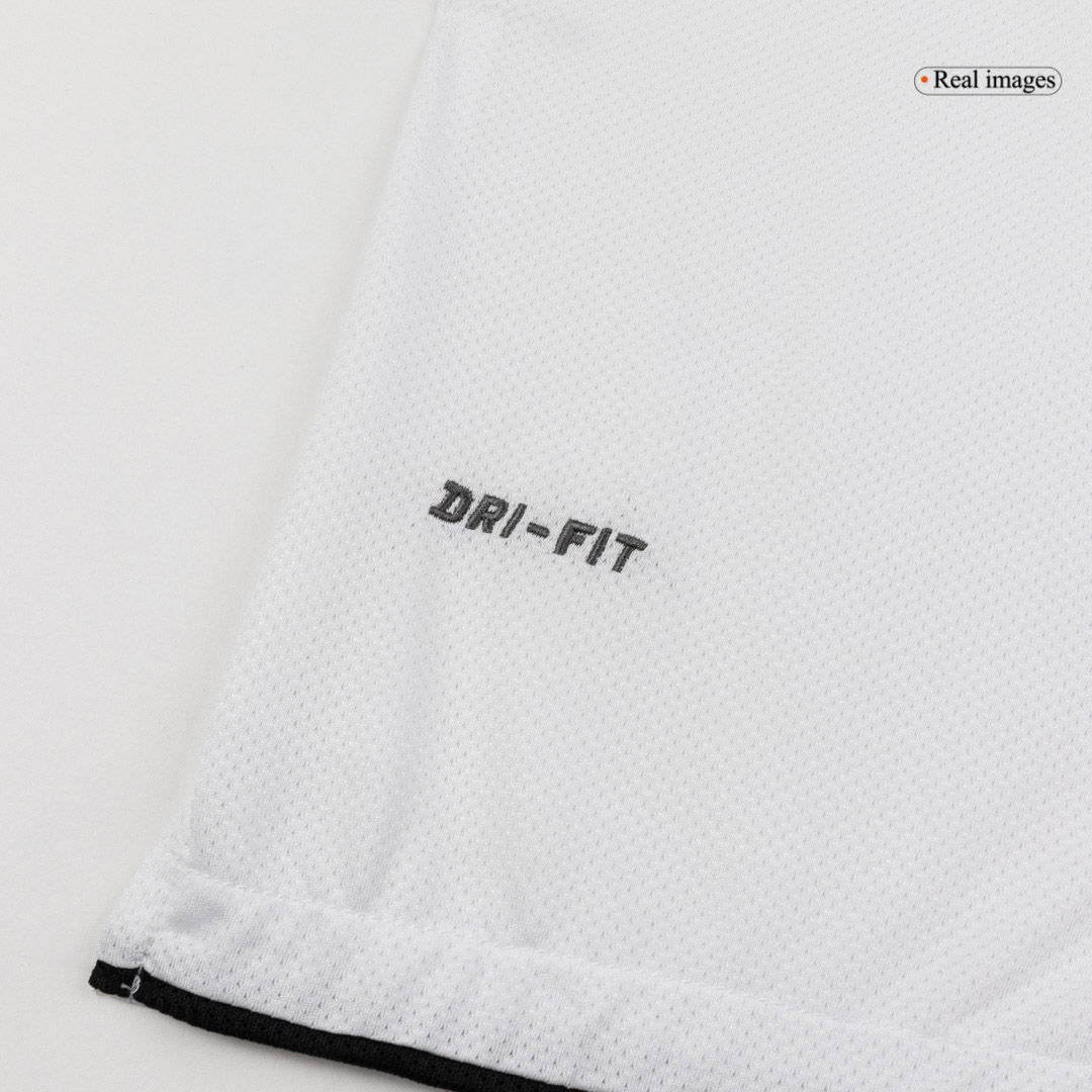 Retro 2010/11 Manchester United Away Soccer Jersey - Soccerdeal