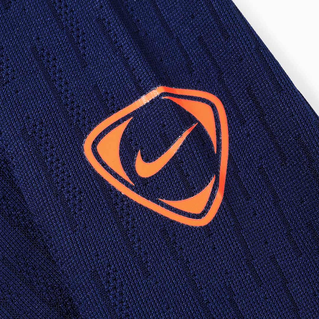 Kid's Barcelona Zipper Sweatshirt Kit(Top+Pants) 2025/26 - Soccerdeal