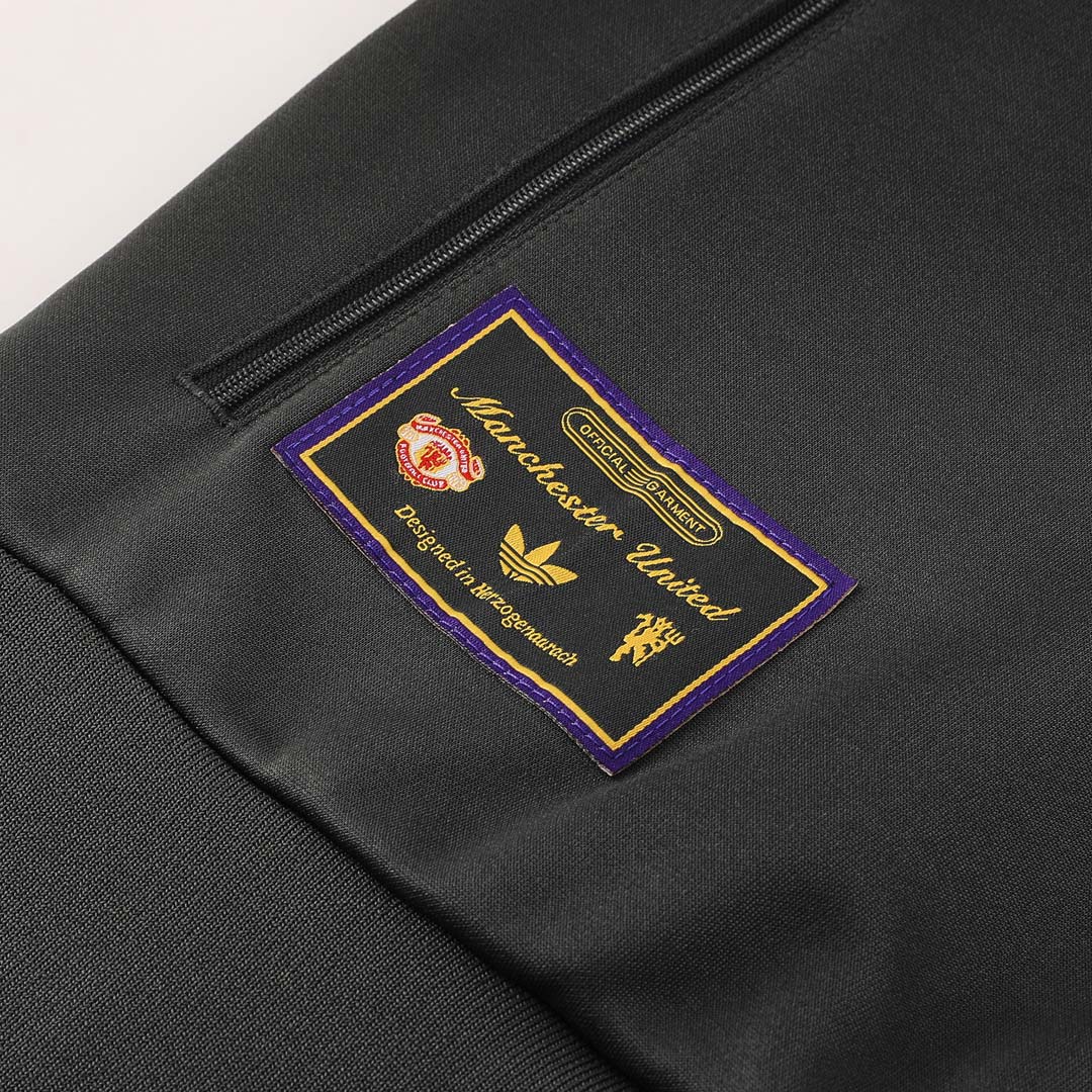 Manchester United Training Jacket Kit (Jacket+Pants) 2025/26 - Soccerdeal