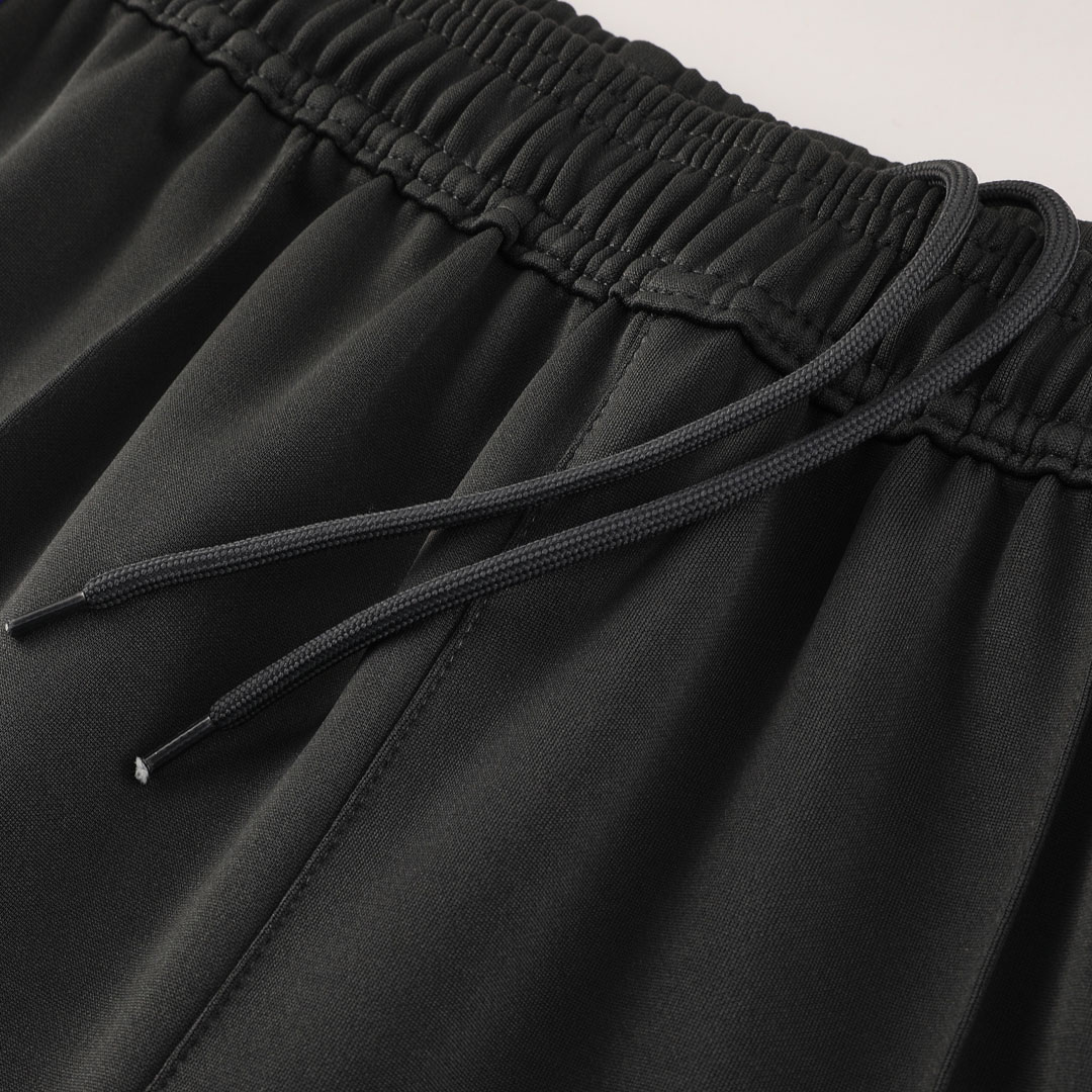 Manchester United Training Jacket Kit (Jacket+Pants) 2025/26 - Soccerdeal