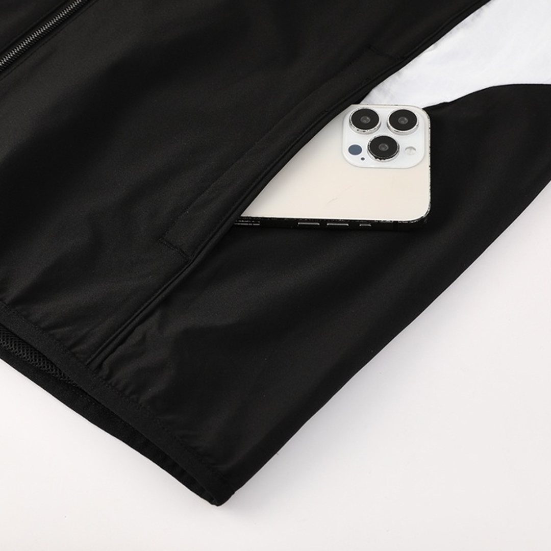 Liverpool Windbreaker Jacket 2025/26 - Soccerdeal