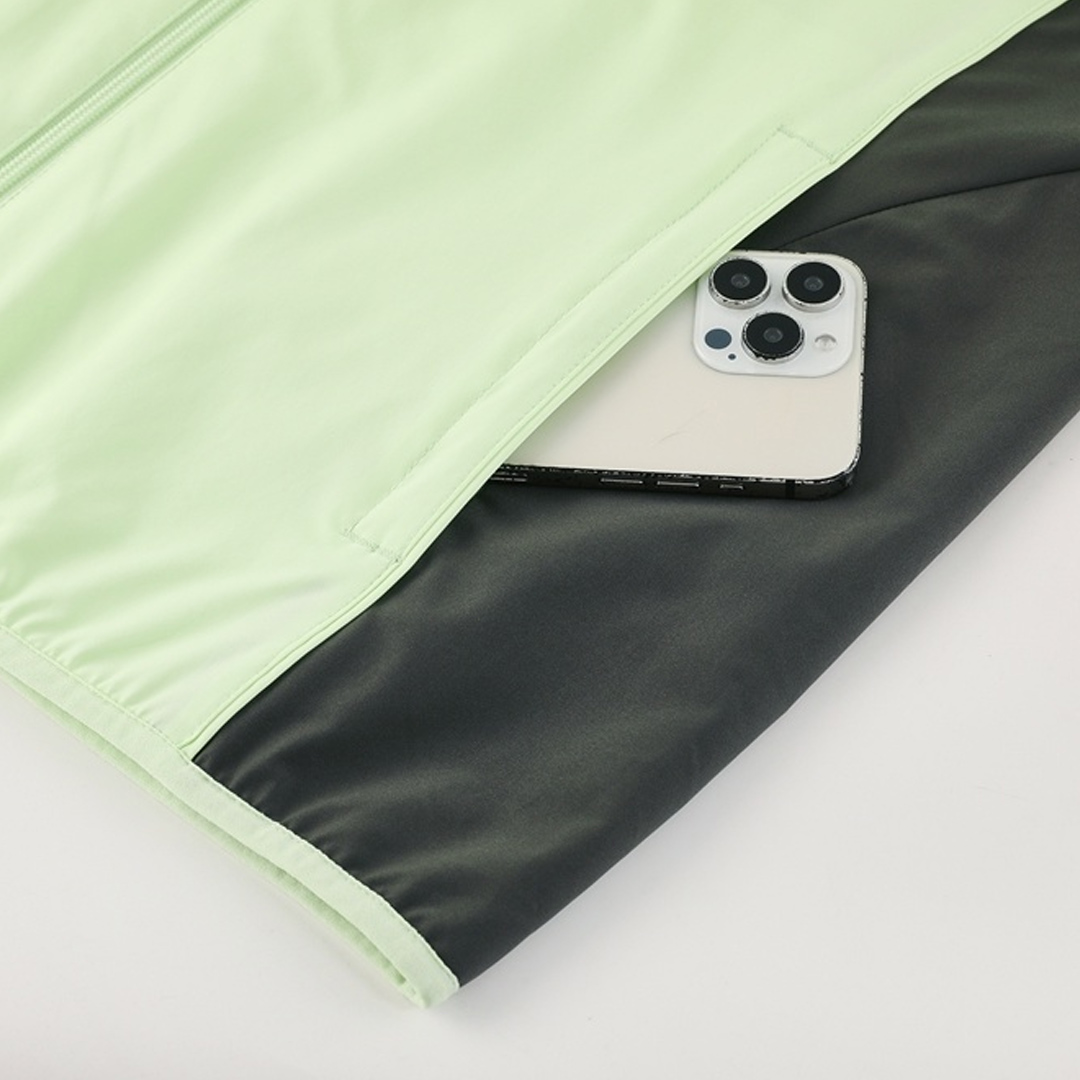 Real Madrid Windbreaker Jacket 2025/26 - Soccerdeal